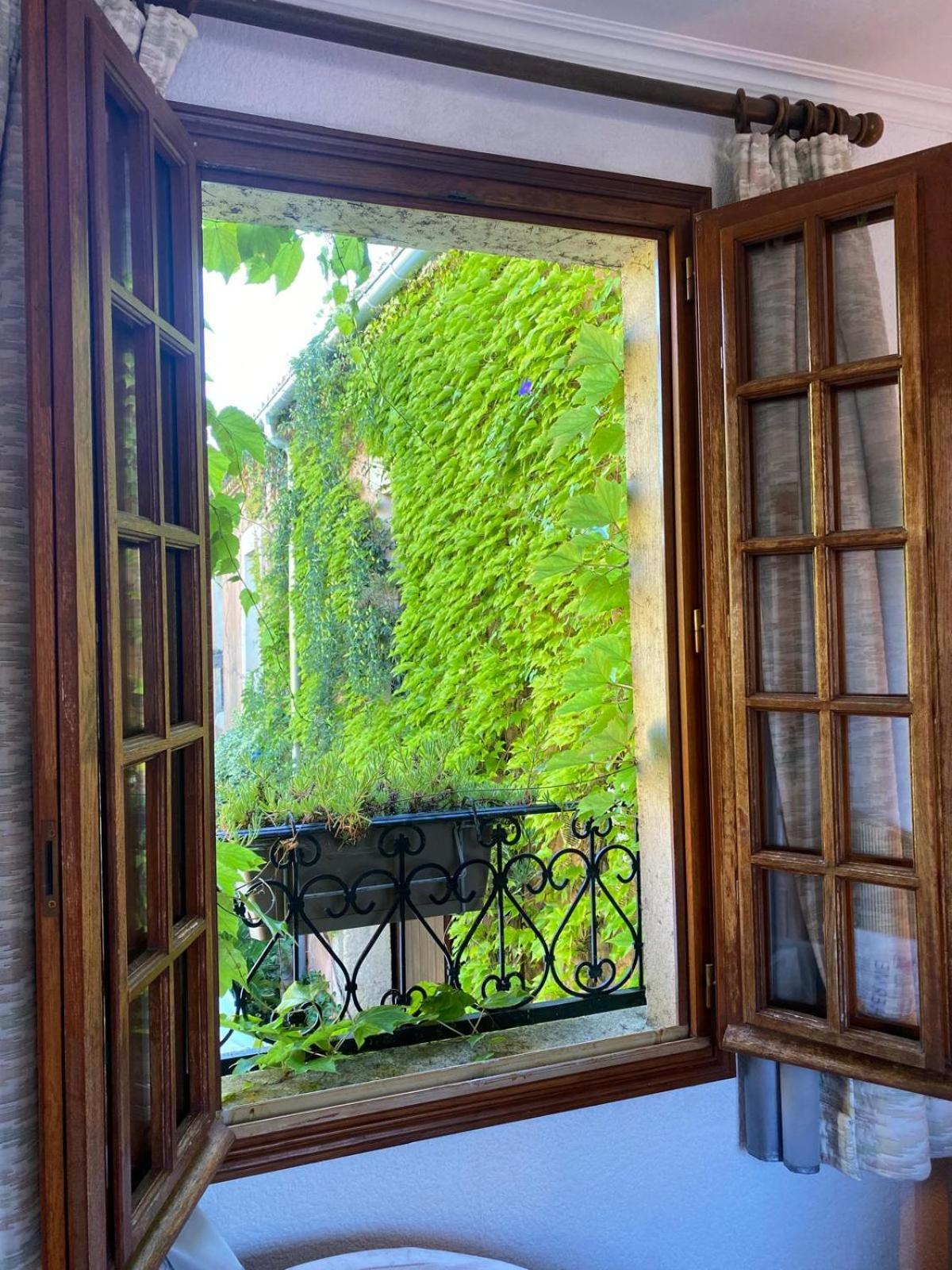 La Passiflore Vergèze Exterior foto